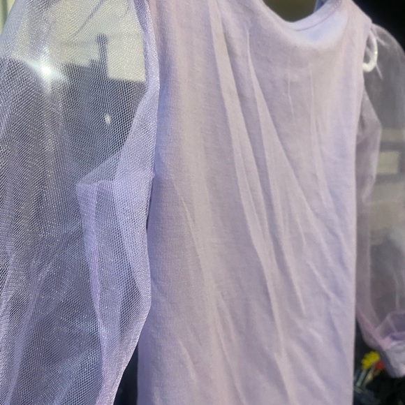 ‼️CUTE PURPLE MESH SLEEVE TOP‼️ - Picture 3 of 4